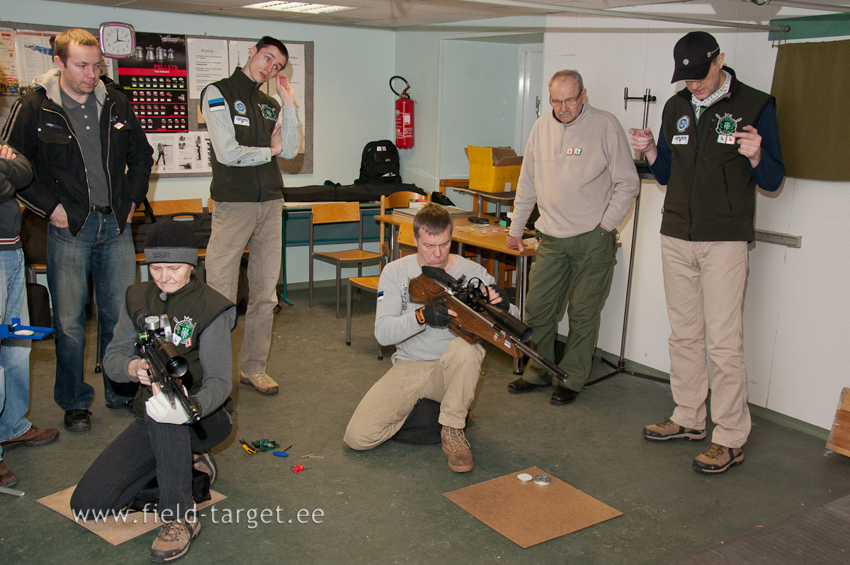 Peakohtunik teeb kokkuvõtteks kiire laskeasendite analüüsi